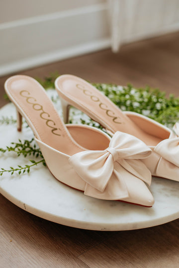 #color_ivory