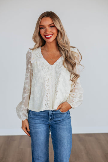 Arely Lace Blouse
