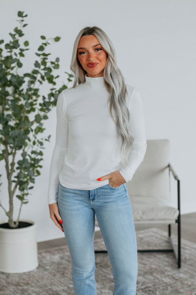 Evelina Mock Neck Top - Ivory