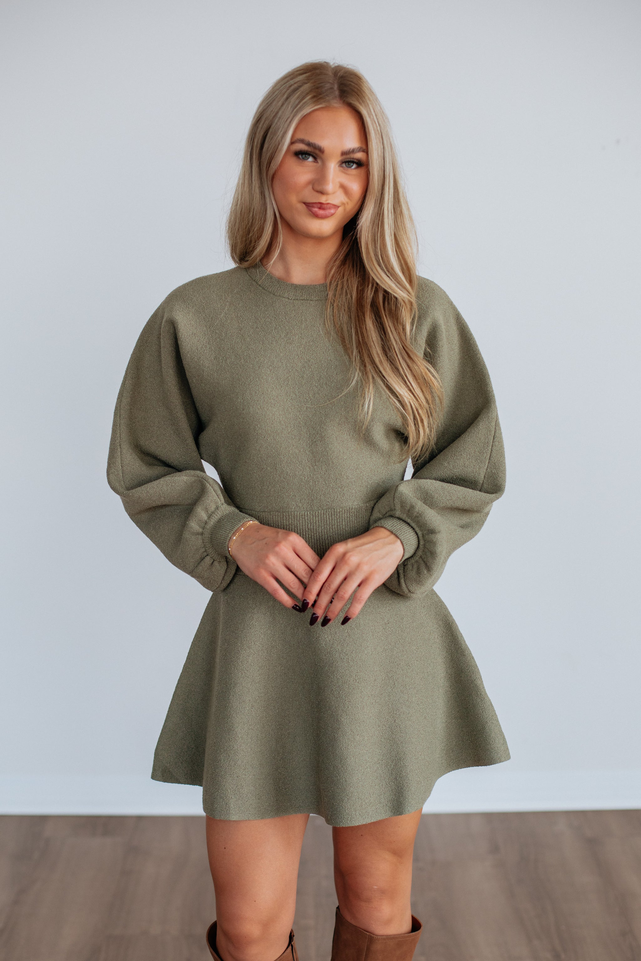 #color_light-olive