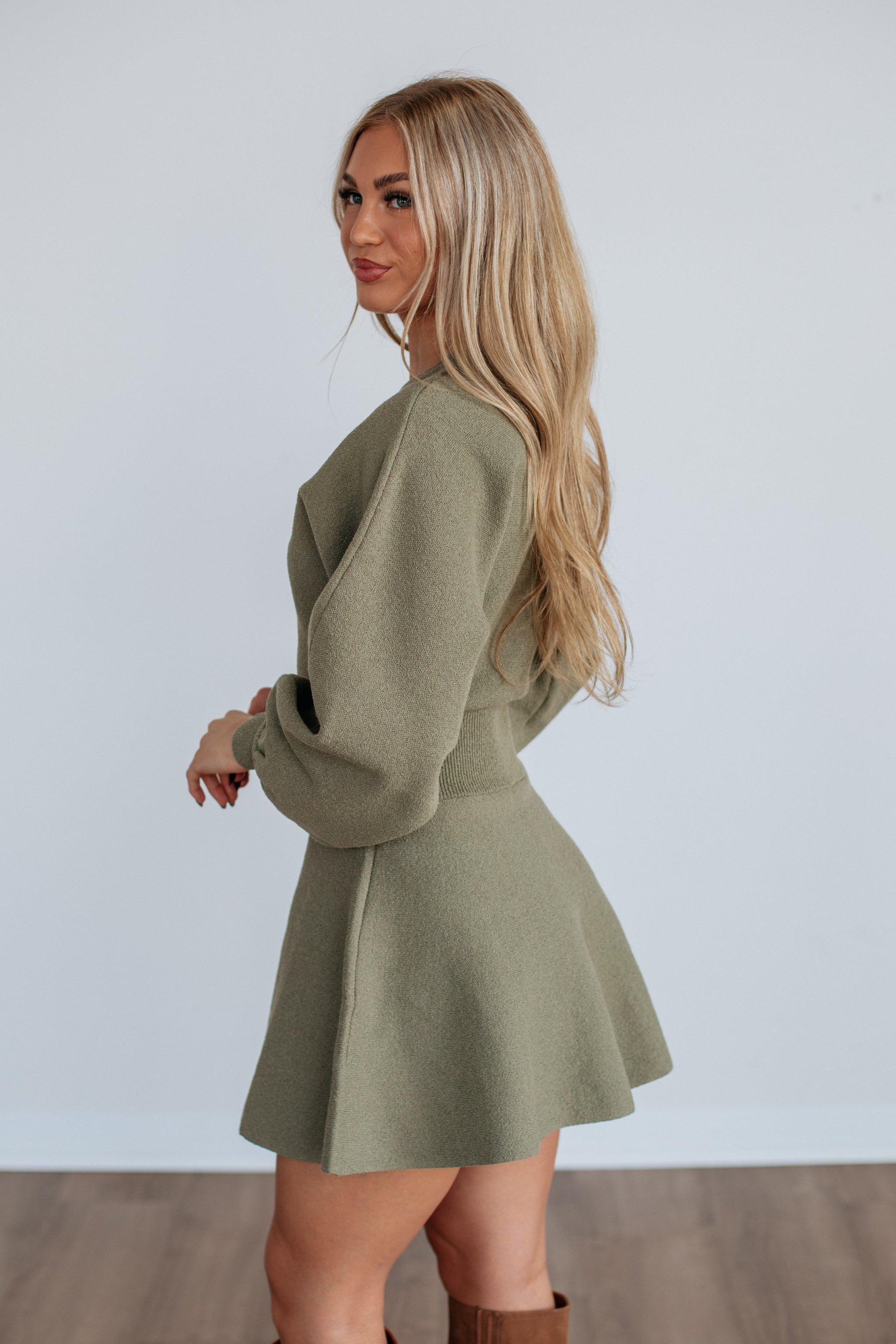 #color_light-olive