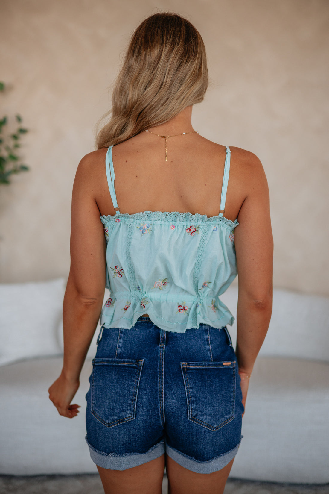 #color_dusty-mint