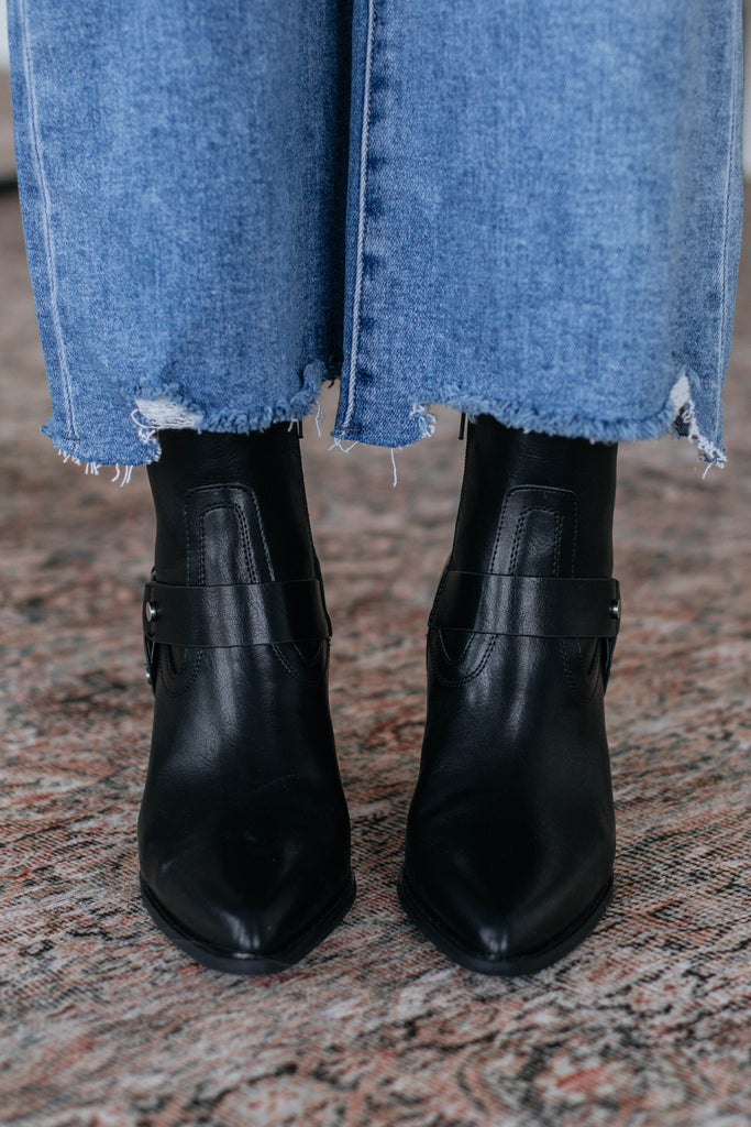 Here For A Good Time Boots - Black