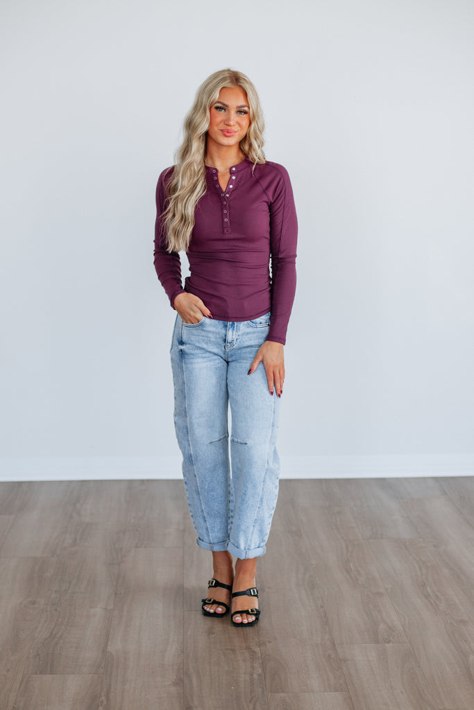 #color_plum
