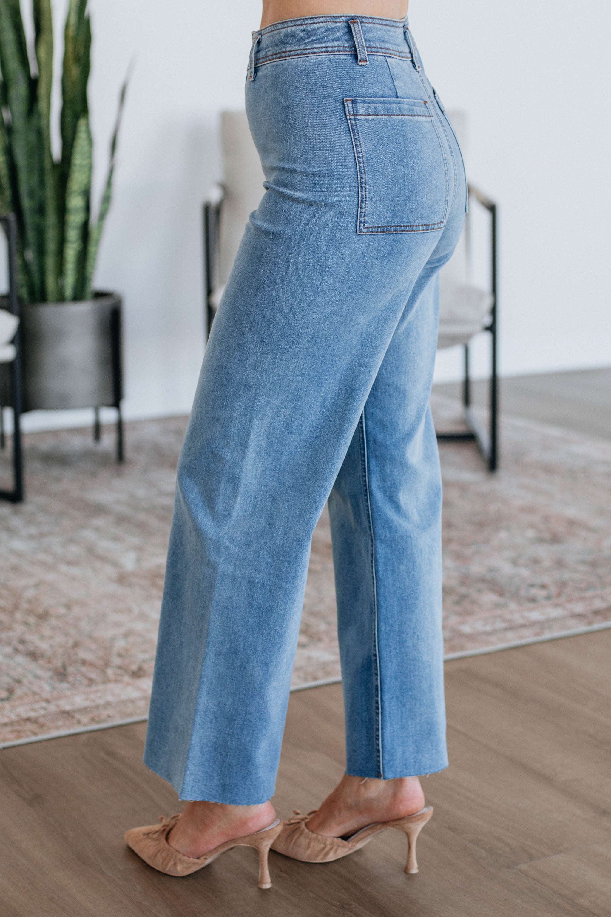 Linsley Wide Leg Pants - Light Wash