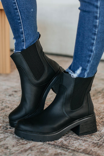Making My Choice Boots - Black