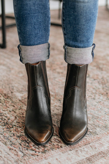 On My Best Behavior Boots - Coffee