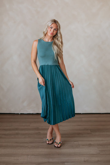 #color_peacock