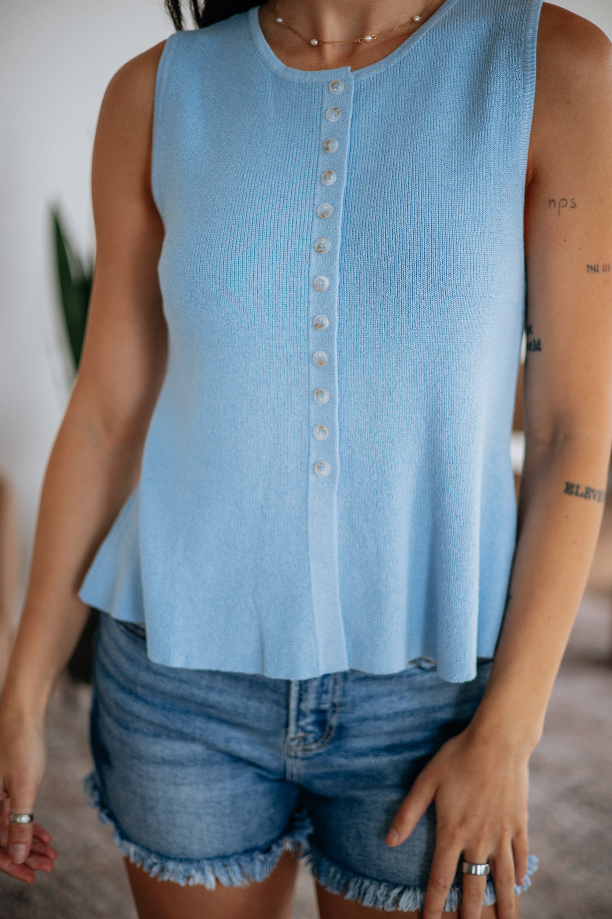 #color_pale-blue
