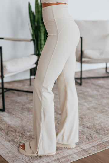 Zinia Ribbed Flare Leggings - Seashell