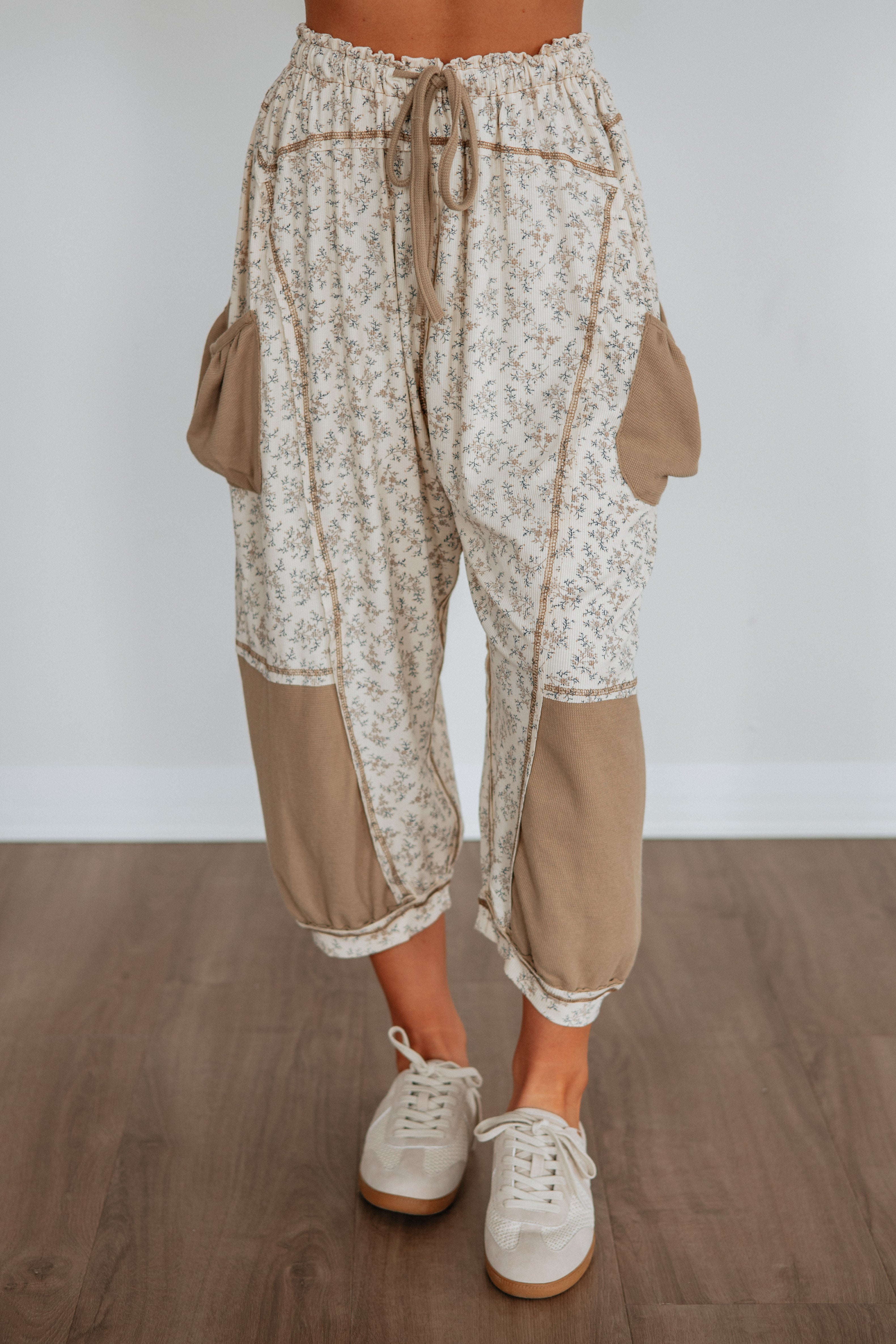 #color_taupe