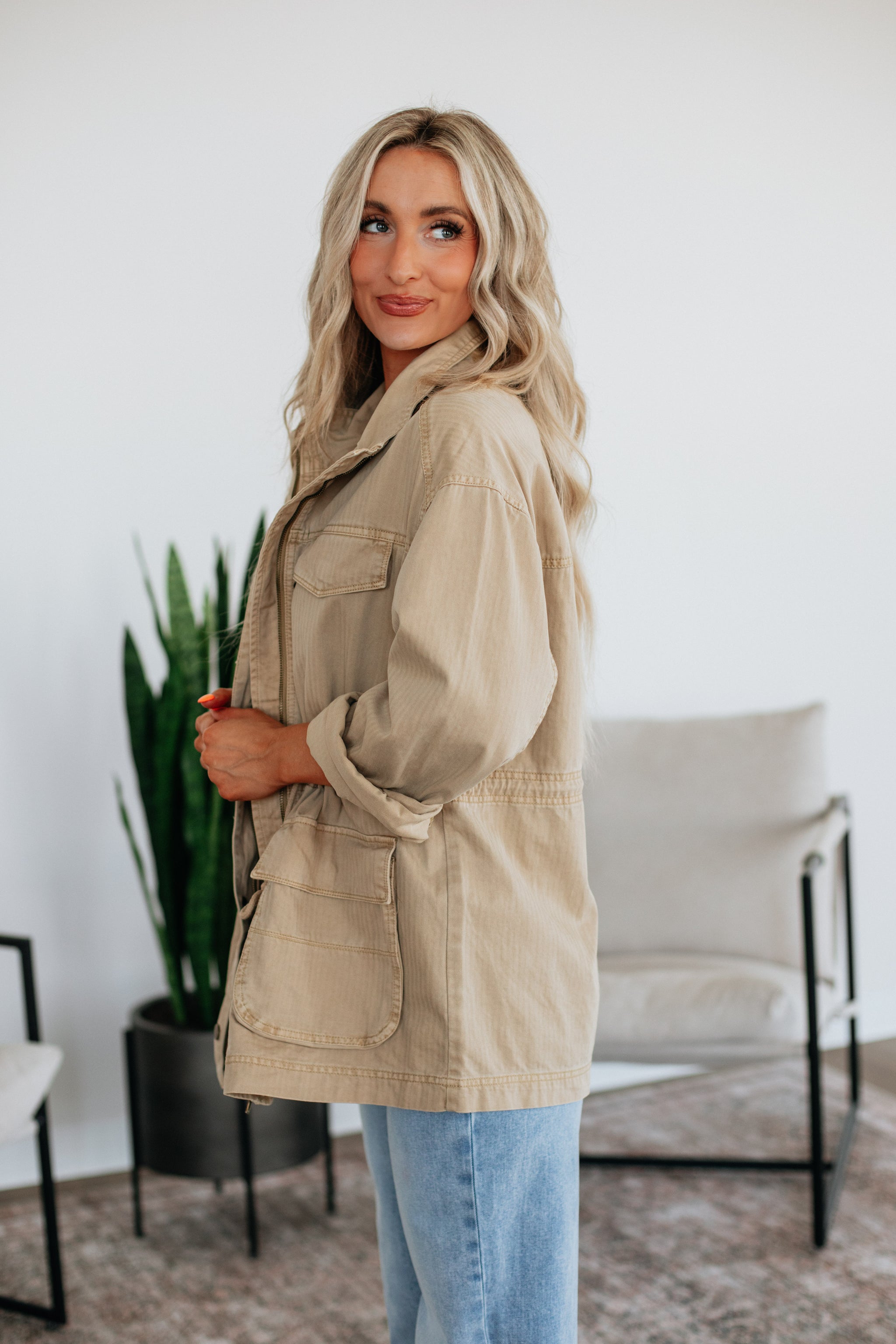 #color_khaki