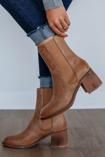 Back On The Scene Boots - Caramel