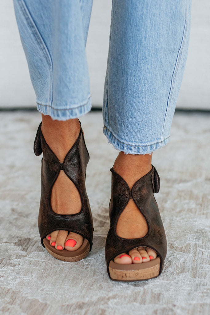 Check It Out Wedges