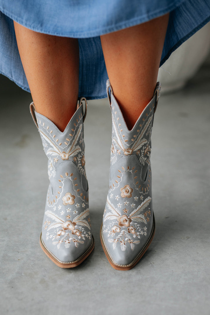 Coastal Cowgirl Boots - Slate Grey