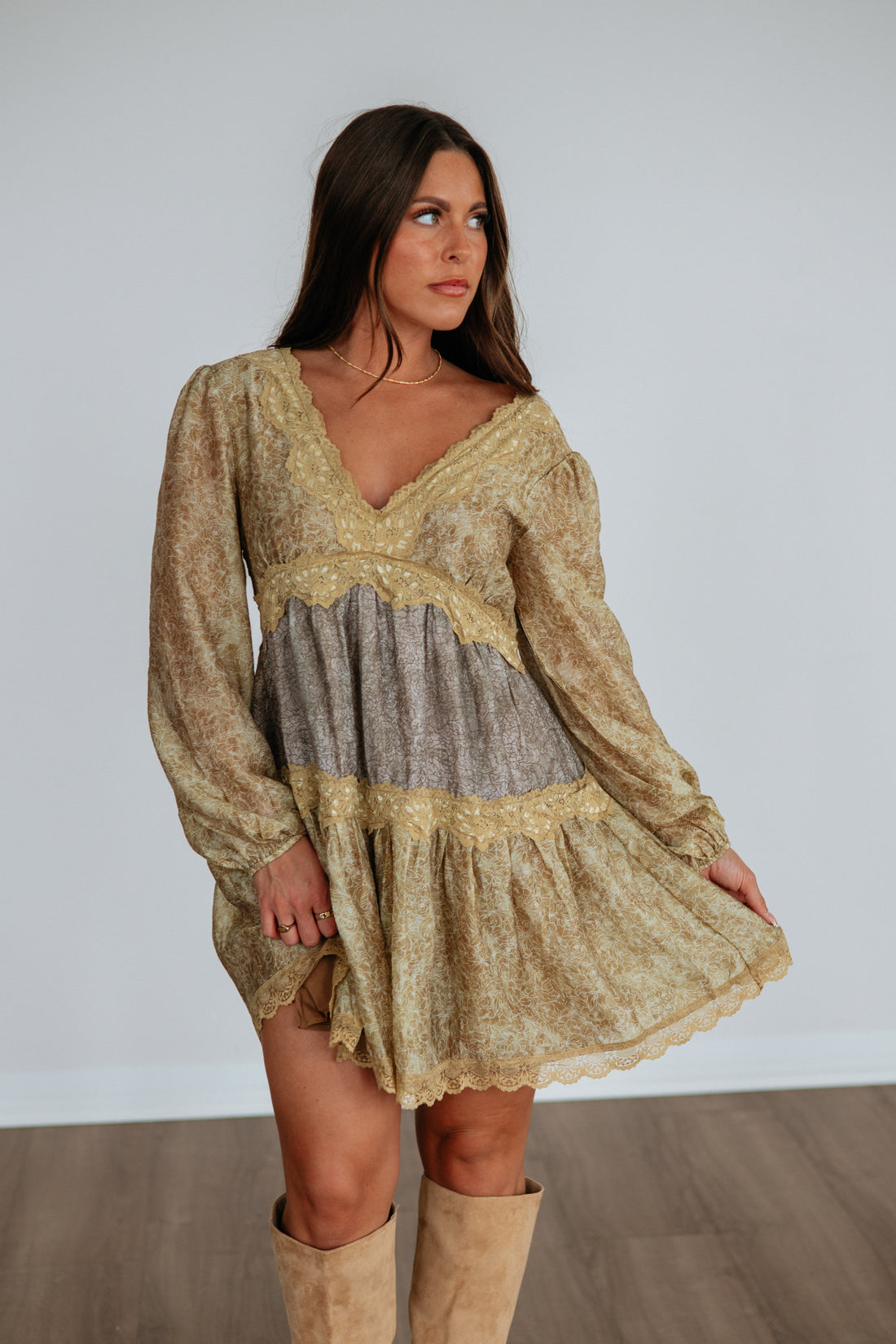 Lesli Floral Dress