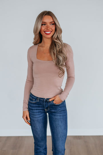 Collyns Basic Top - Hazelnut