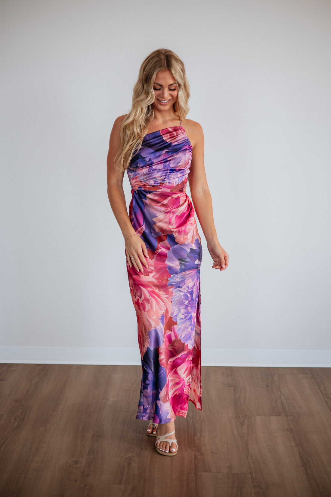 Dresses-3_a98b0453-5076-4d3b-93ef-cfbdaeadfe99