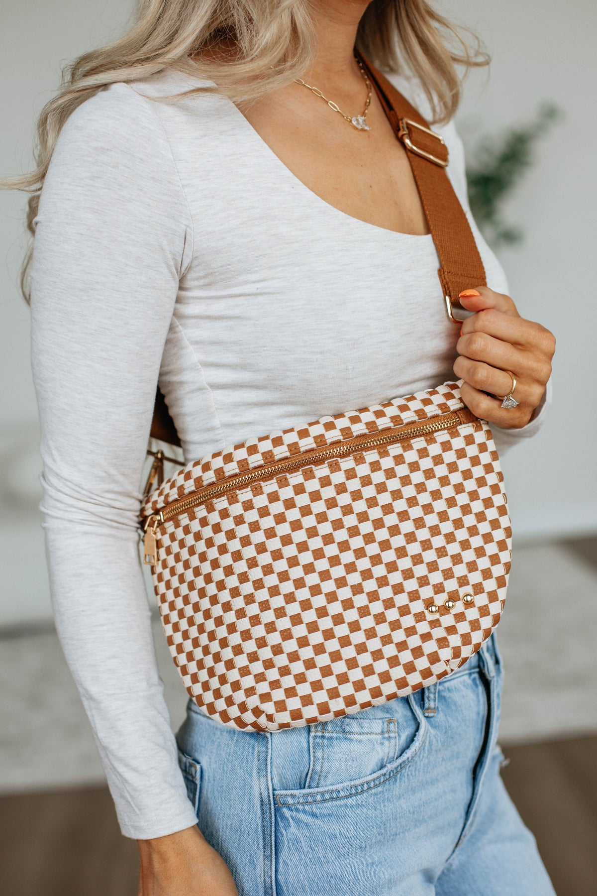 Patsy Checkered Bum Bag Cognac