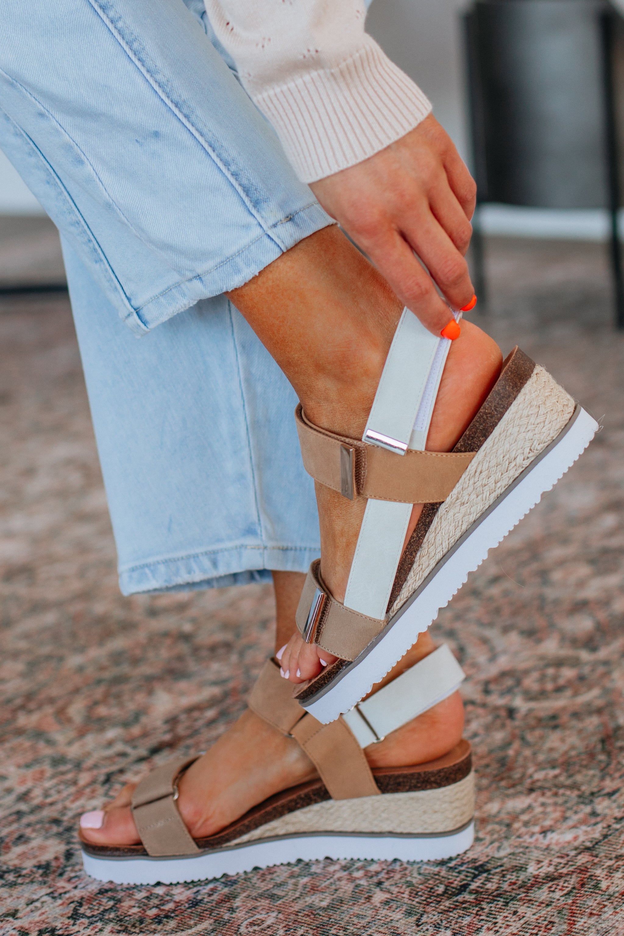 Effortless Approach Sandals - Tan Mix