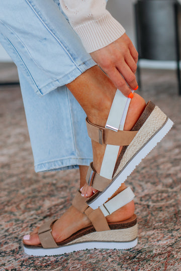 Effortless Approach Sandals - Tan Mix