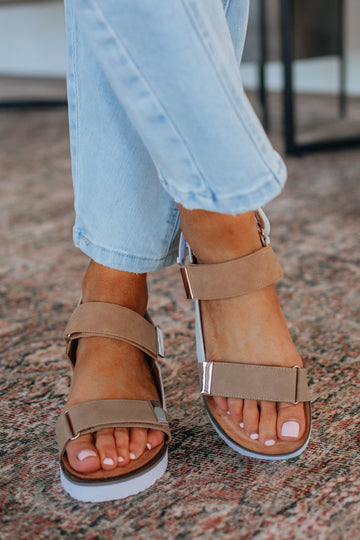 Effortless Approach Sandals - Tan Mix