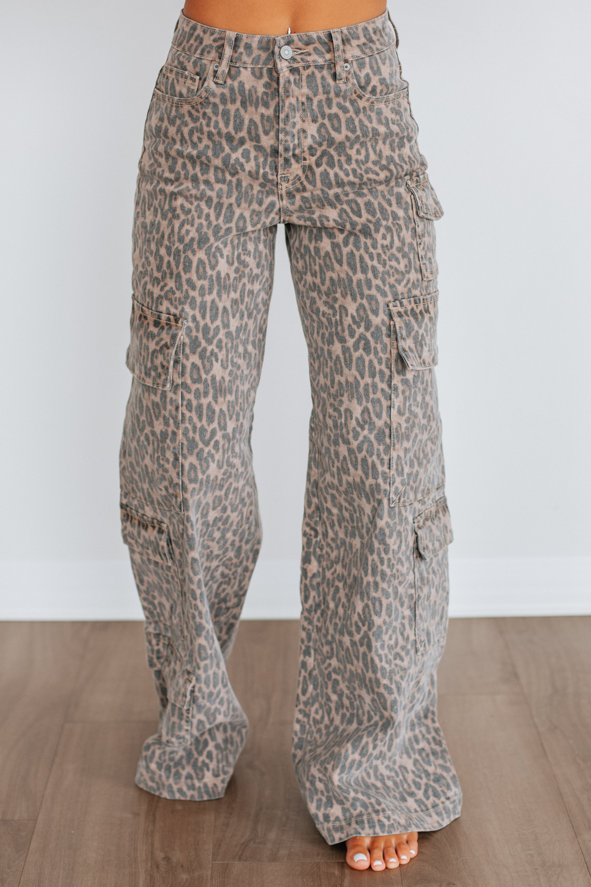 Nori Hidden Cargo Jeans - Cheetah