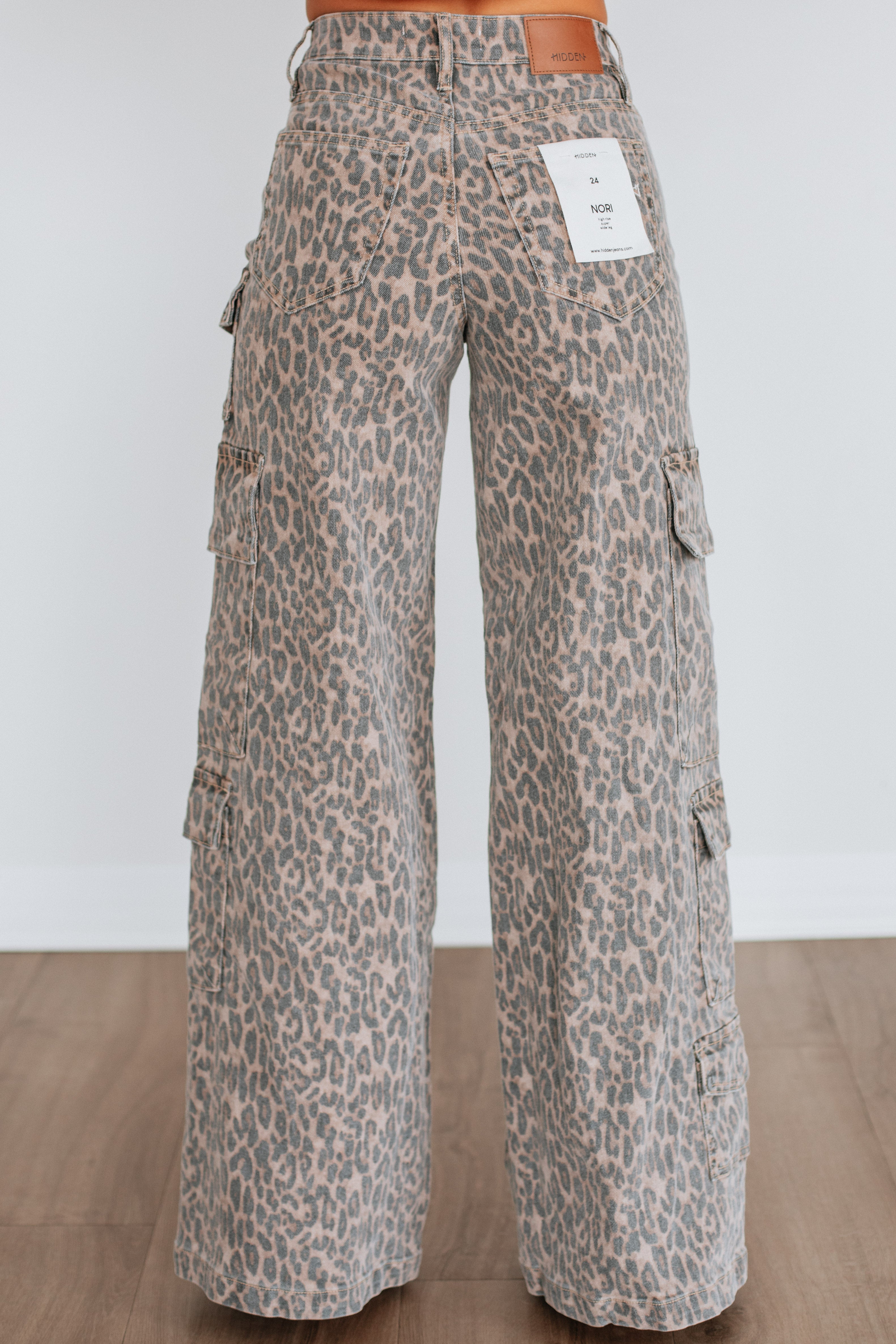 パンツ NORIMID LEOPARD DENIM Nori Hidden Cargo Jeans - Cheetah – Wild Oak Boutique
