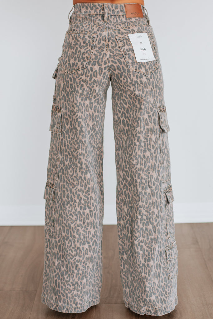 Nori Hidden Cargo Jeans - Cheetah