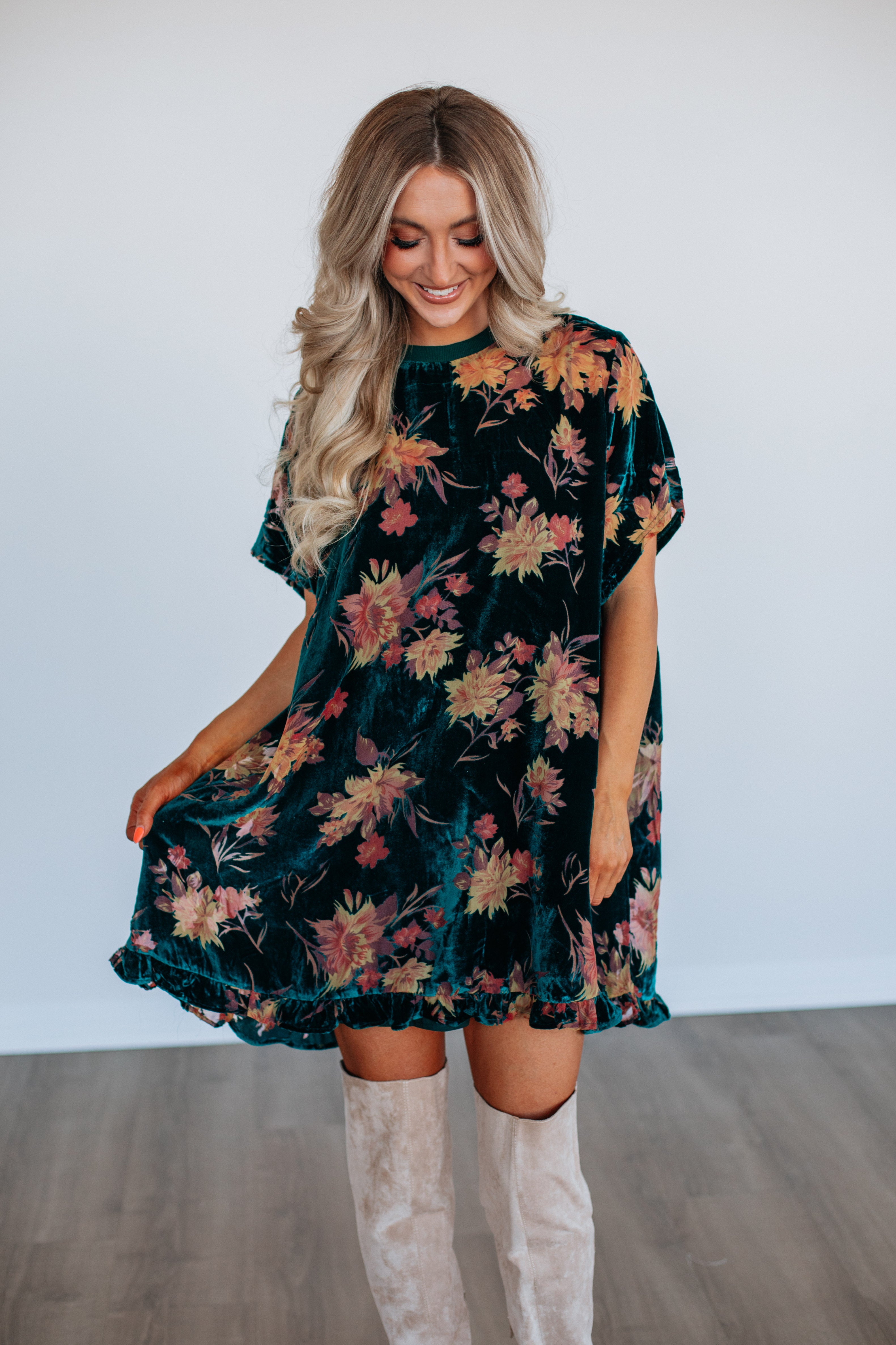 Verity Floral Velvet Dress – Wild Oak Boutique