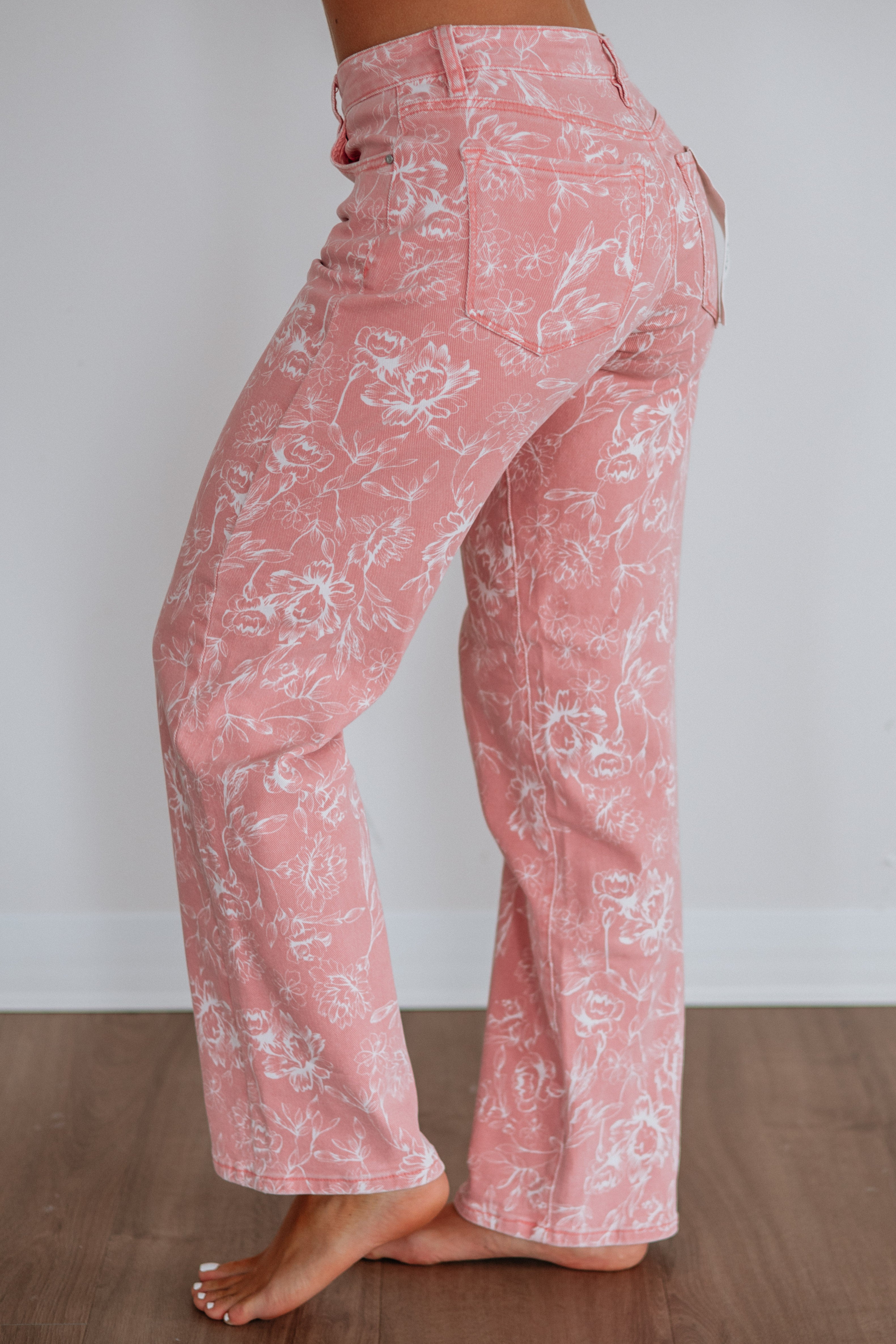 Shop Women's Baggy Jeans | Baggy Jeans | Wild Oak Boutique