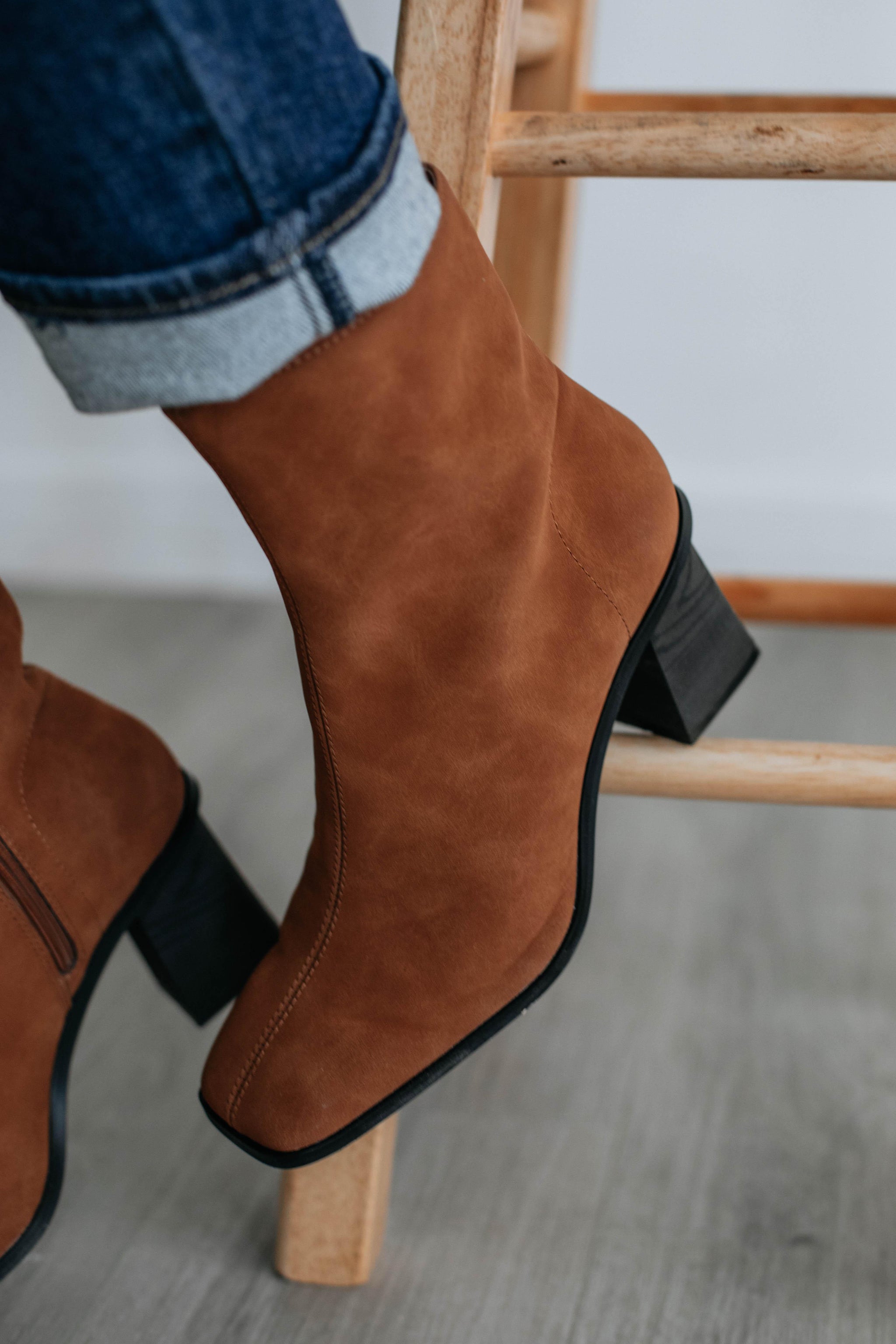Going Out Tonight Boots - Chestnut