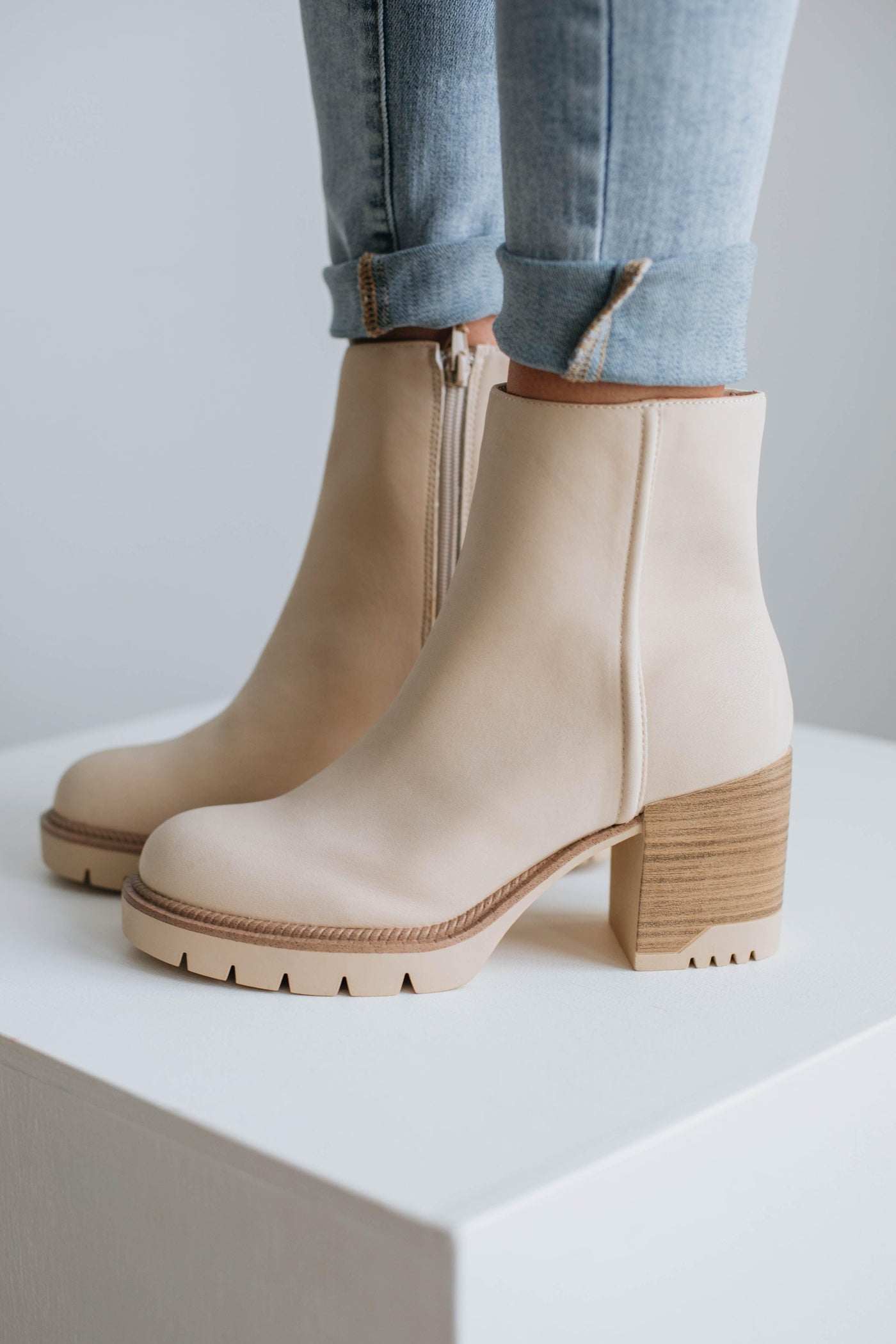 High Fashion Boots - Beige