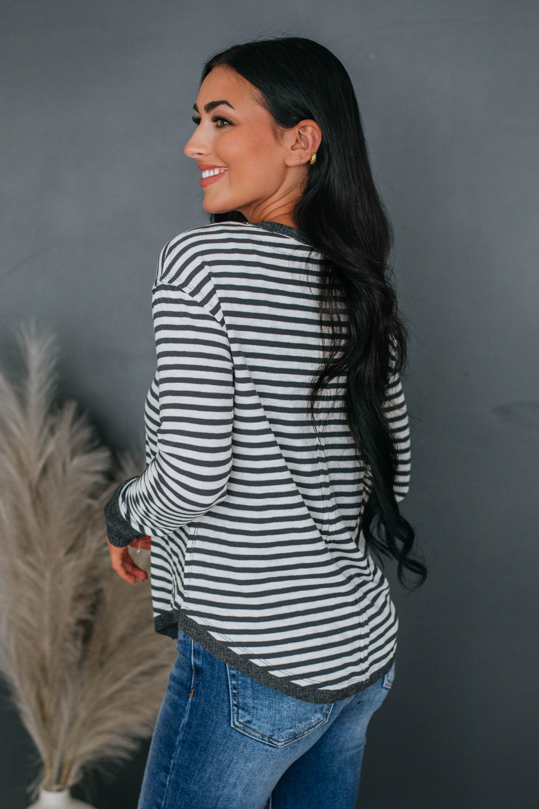 Howie Striped Top - Charcoal
