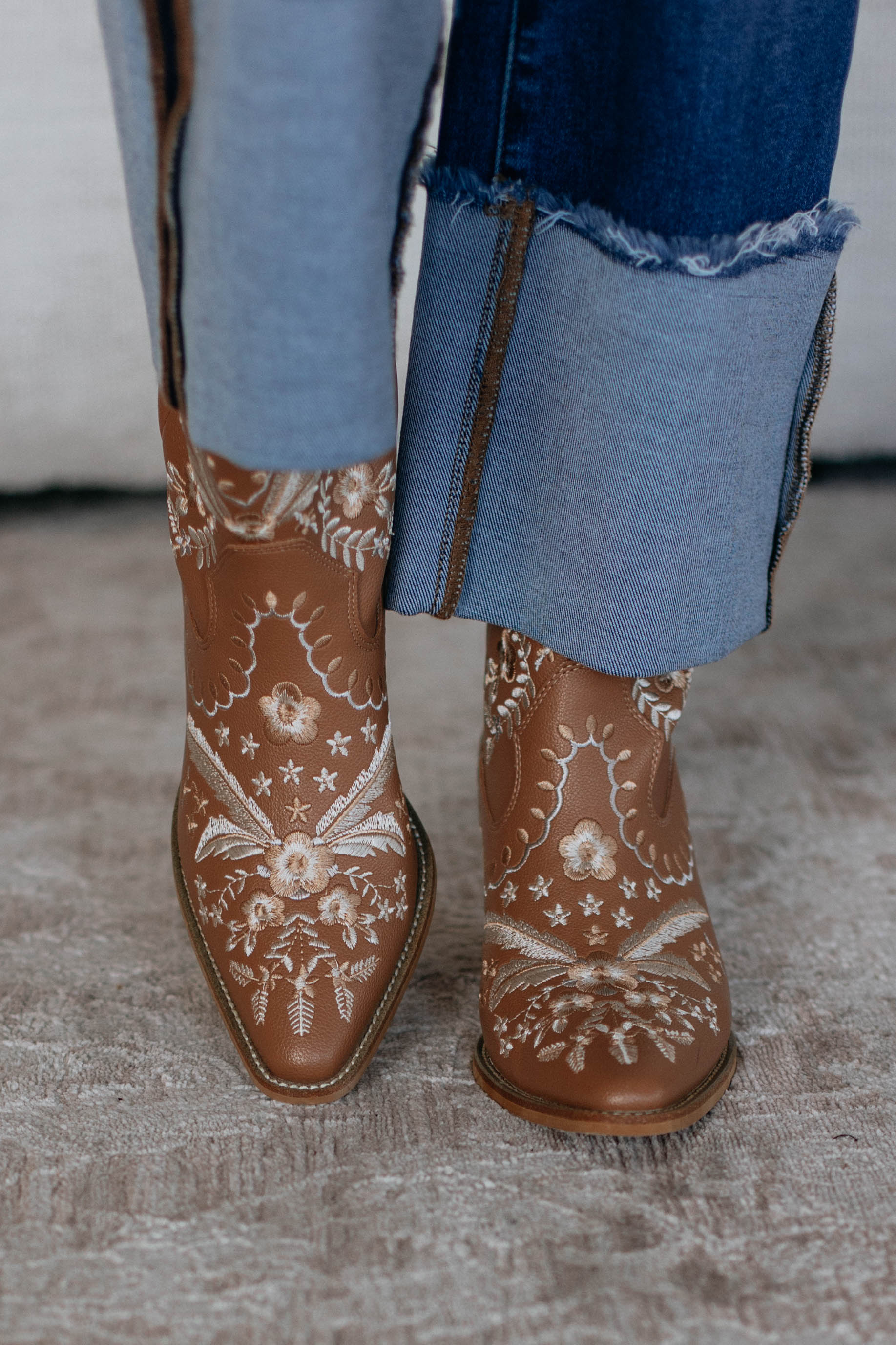 Coastal Cowgirl Boots - Camel