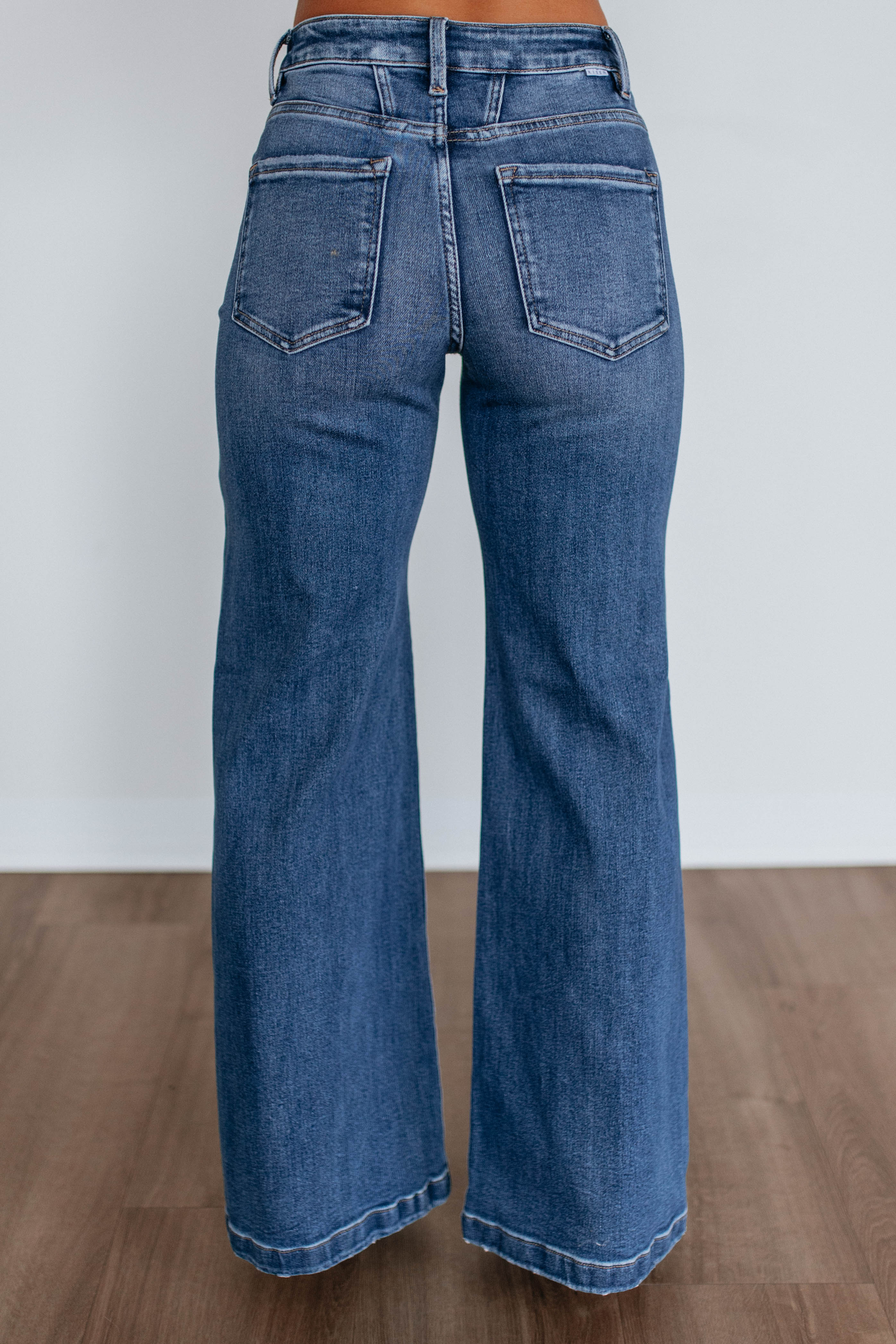Deja Risen Jeans – Wild Oak Boutique