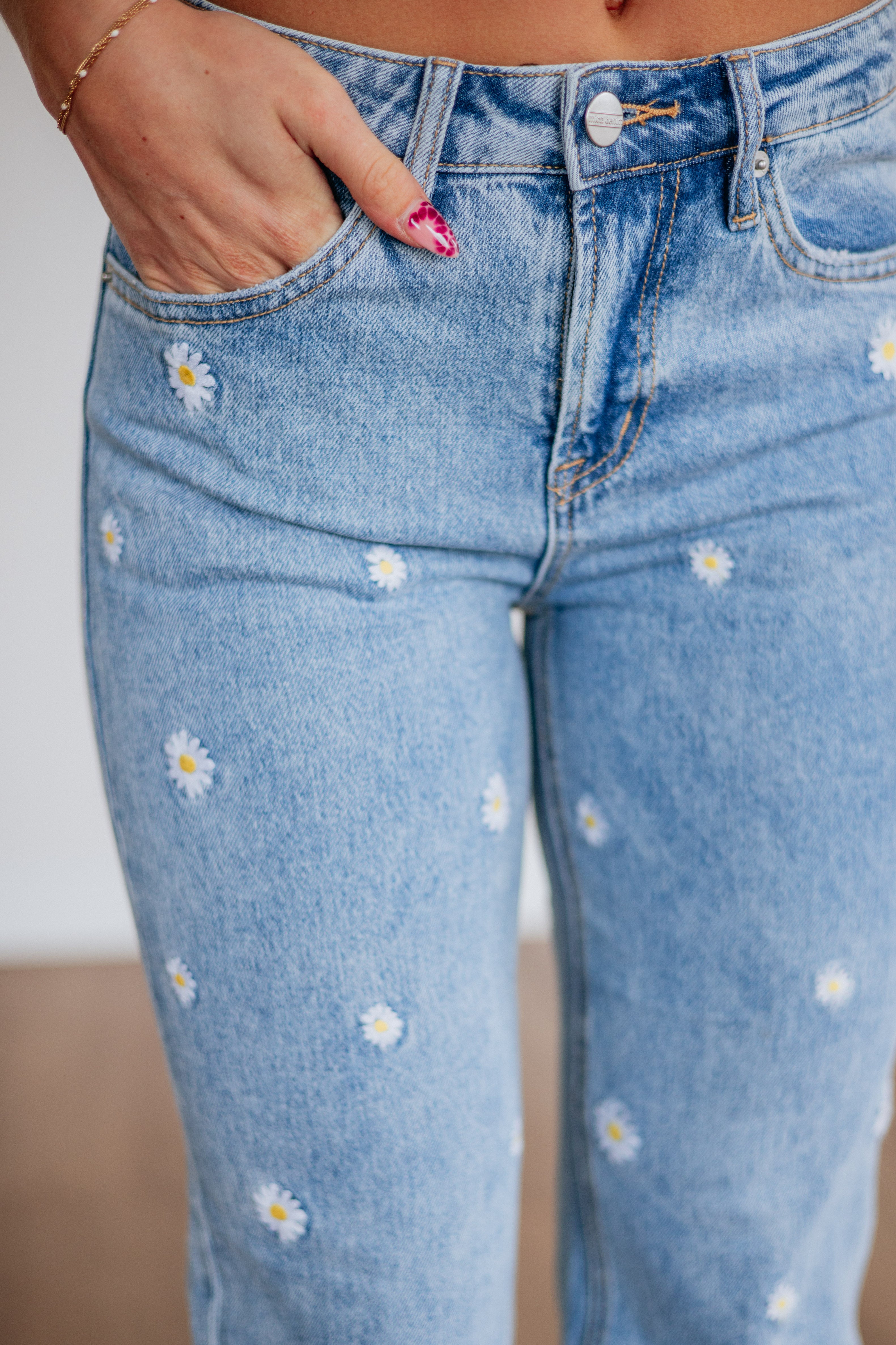 Jaylee Mica Jeans – Wild Oak Boutique