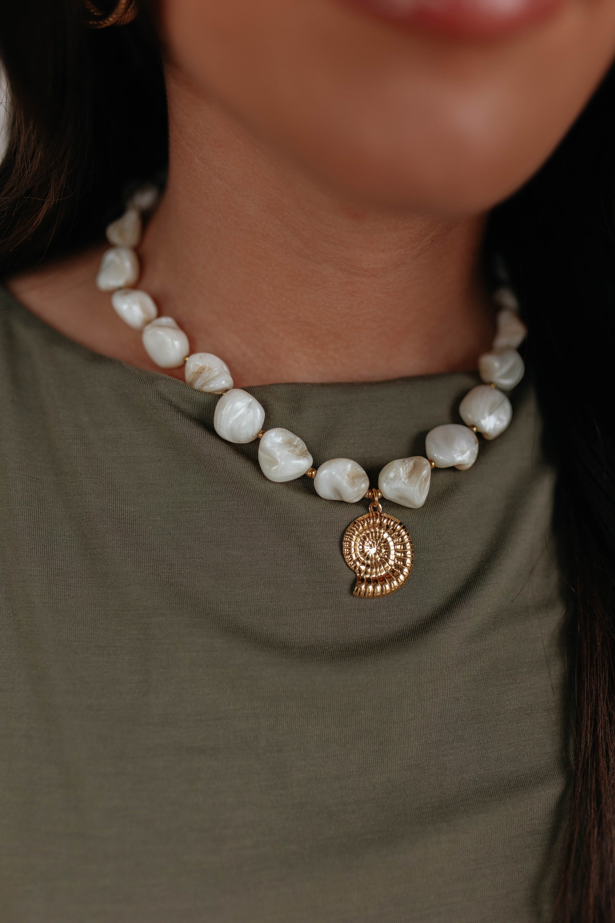 Karolina Shell Necklace