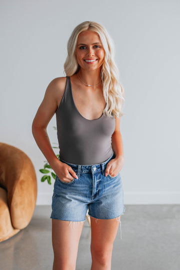 Keep In Control Tank - Charcoal