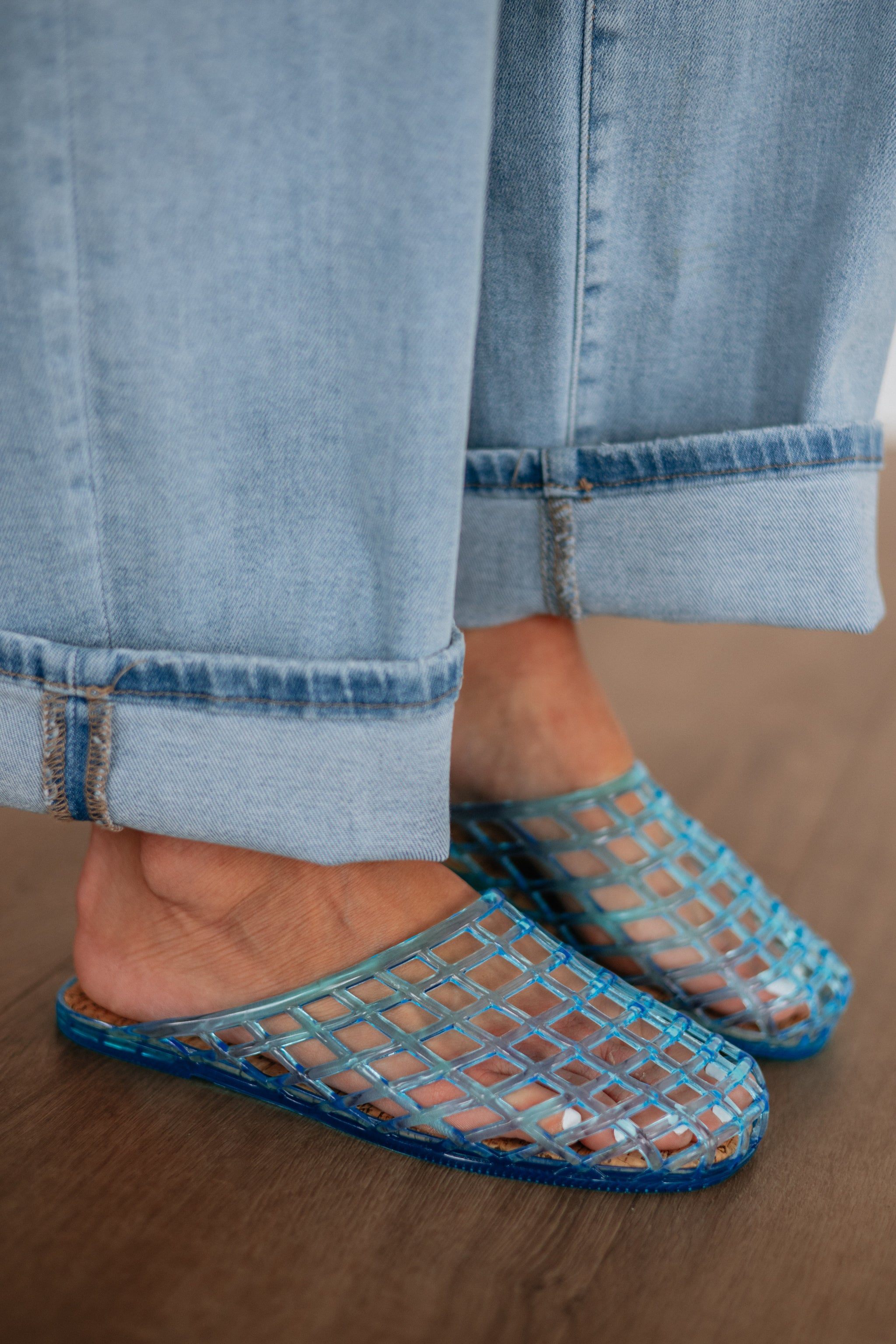 #color_electric-blue