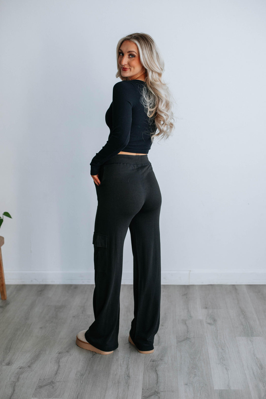 Merritt Lounge Cargo Pants - Black