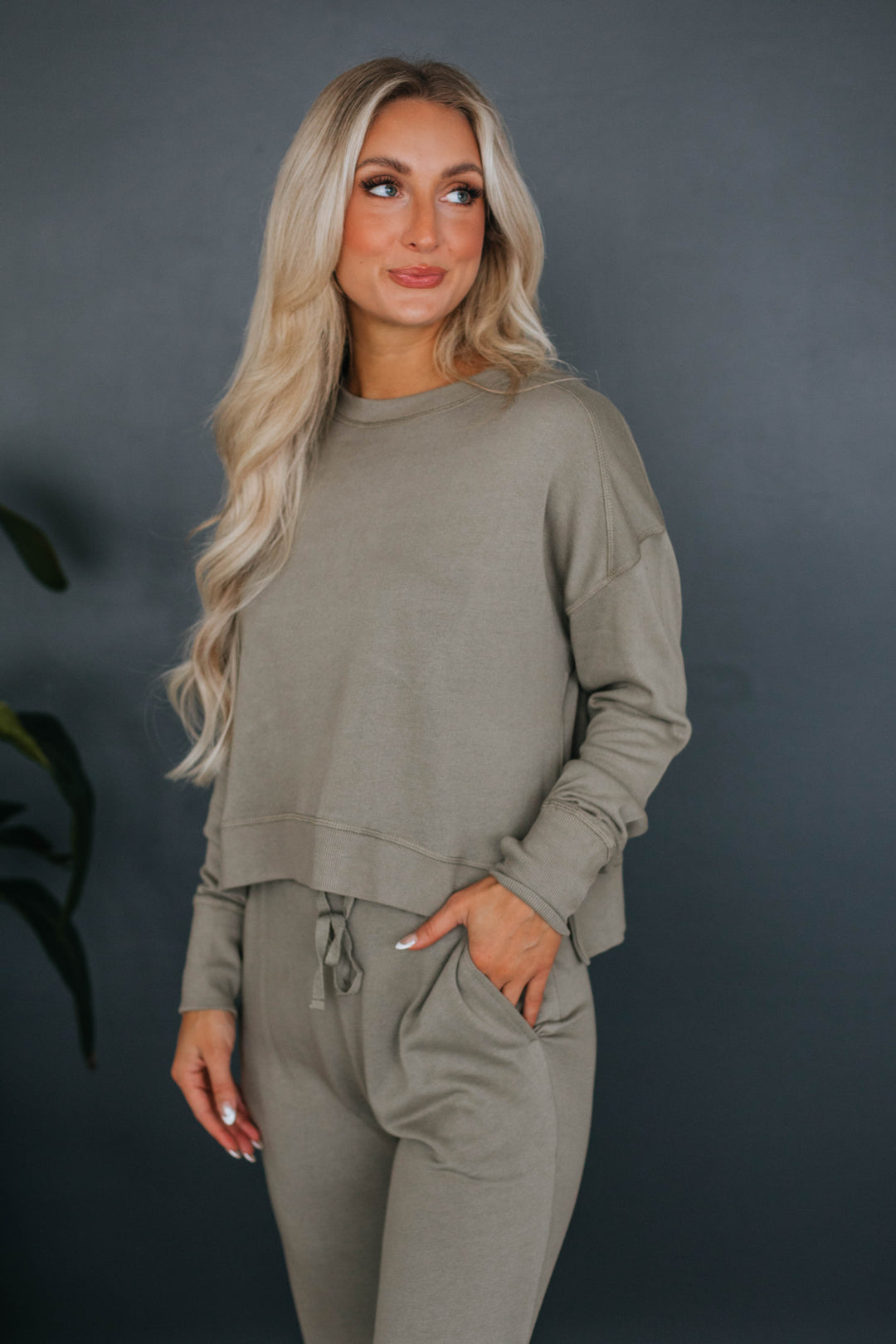 Merritt Lounge Crewneck - Moss