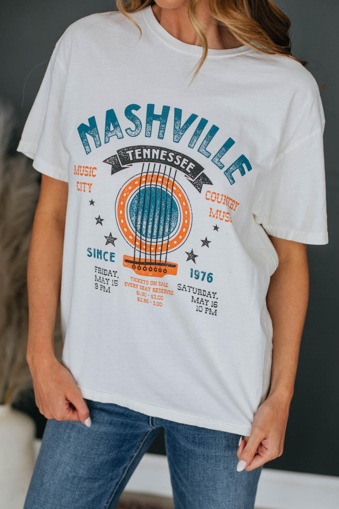 Nashville Tennessee Graphic Tee - Cream