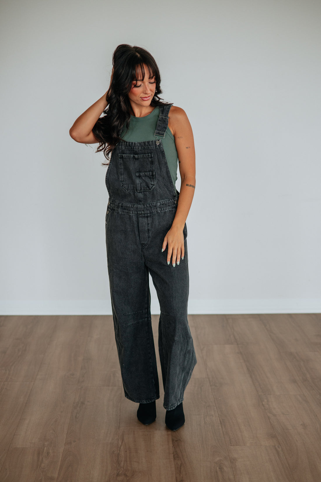 #color_vintage-black