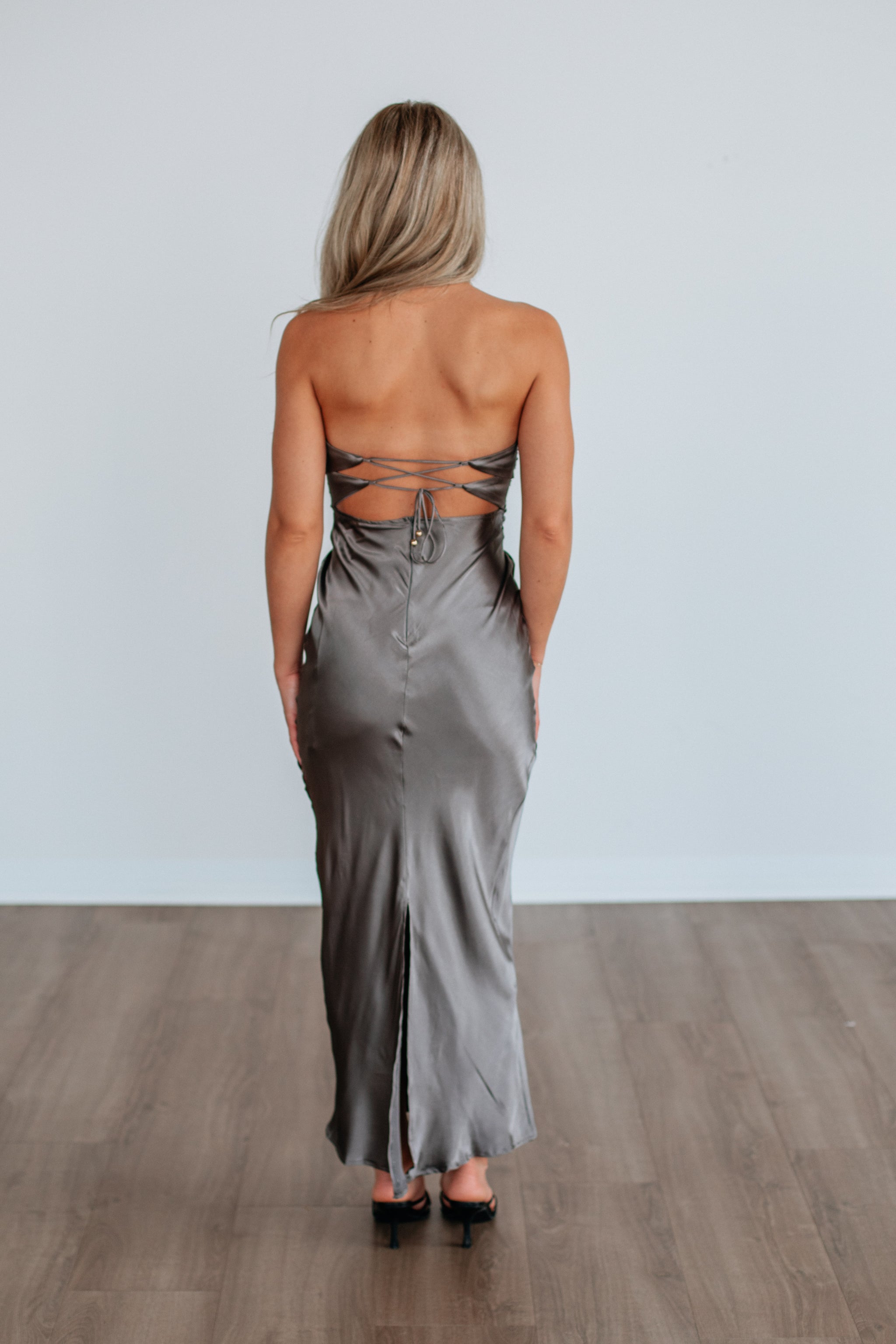 Show Stopper Midi Dress – Wild Oak Boutique