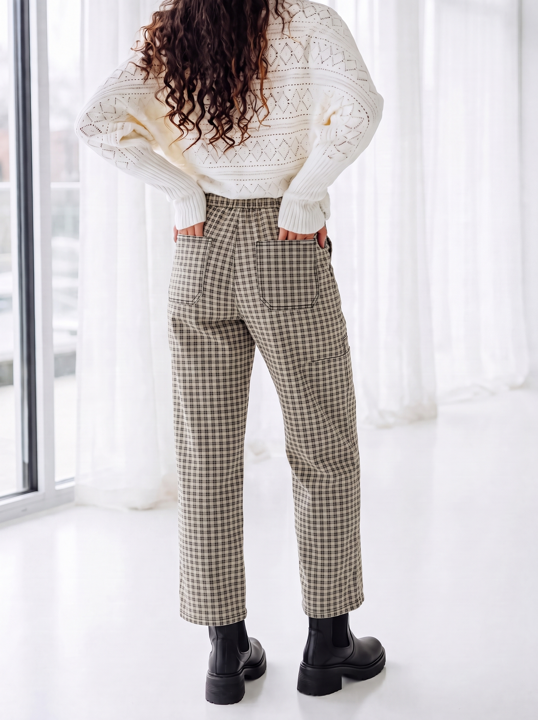 Nikki Risen Jeans