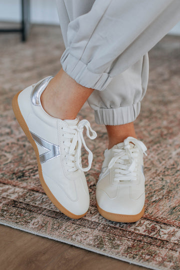 Can't Be Bothered Sneakers - Cream