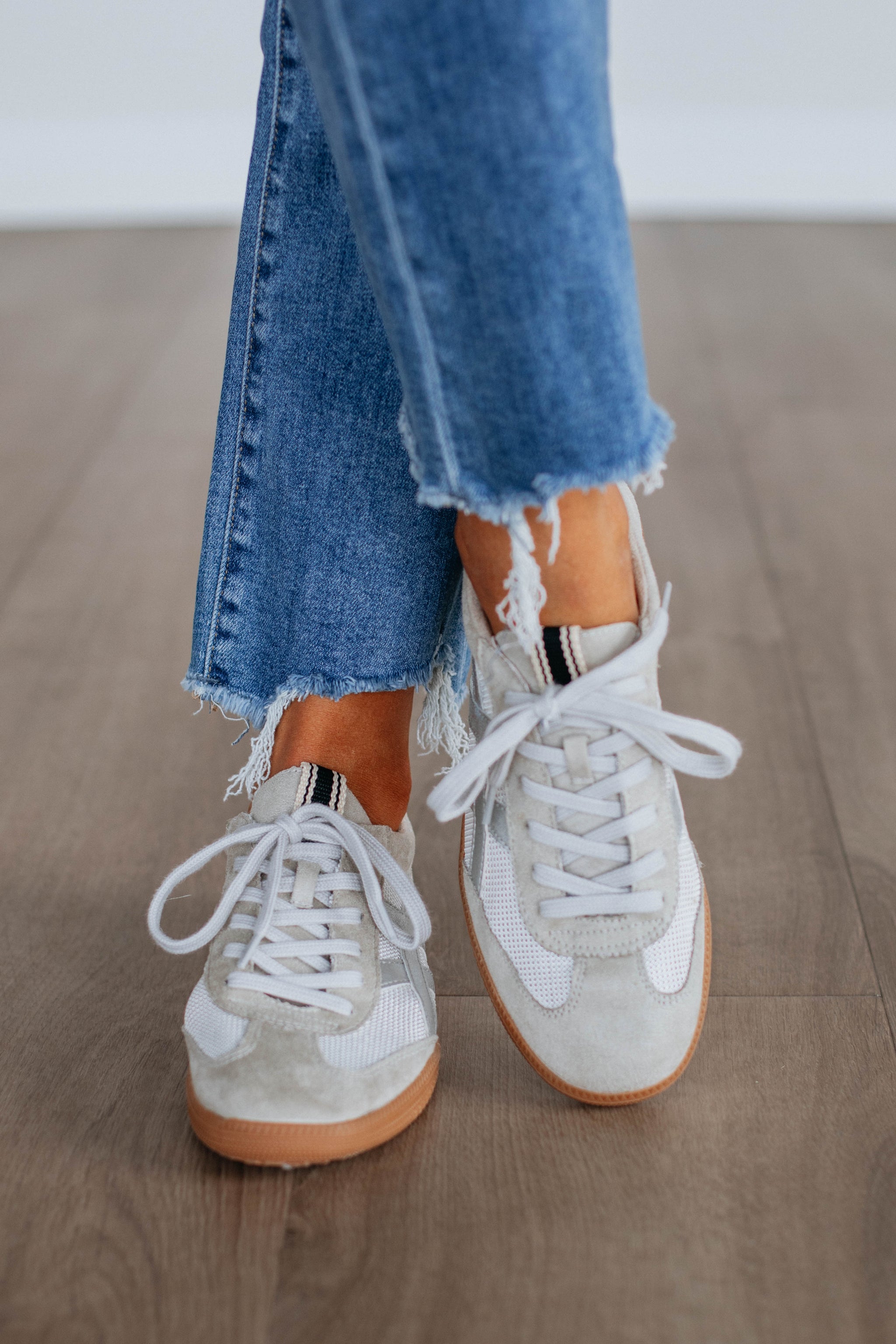 Style Expedition Sneakers