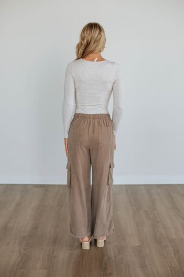 Wylie Cargo Pants - Mocha
