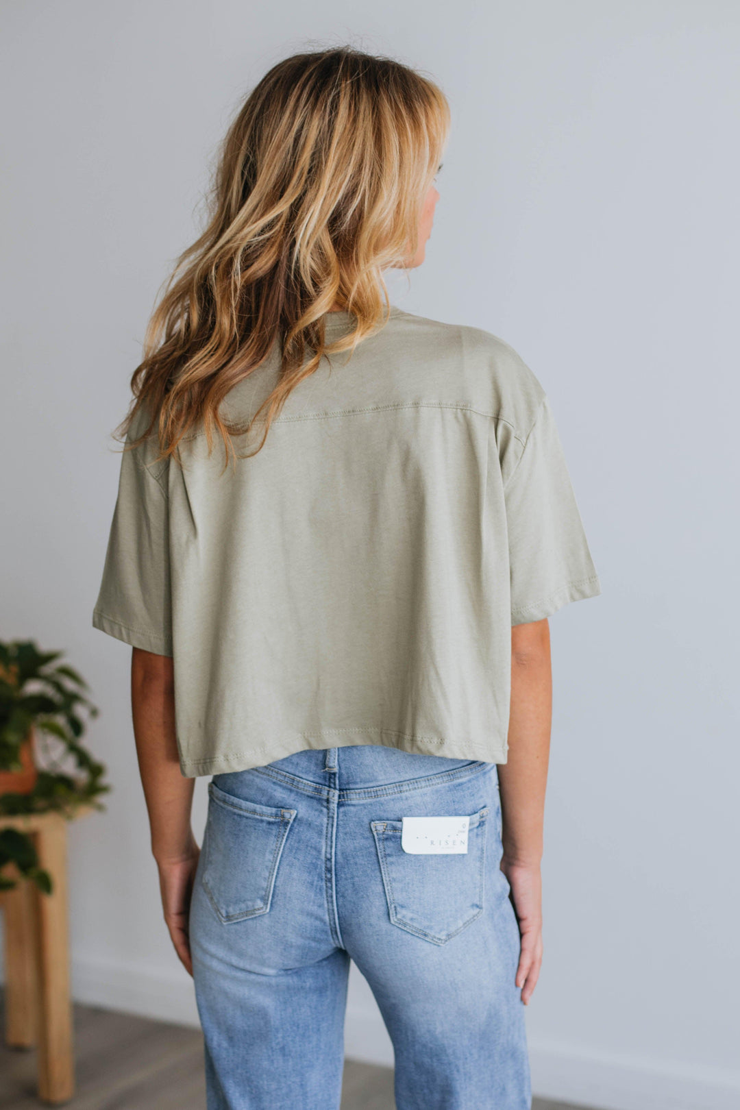 Suzan Cropped Tee - Light Olive